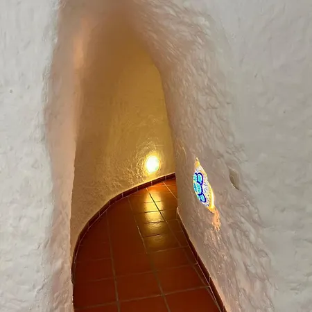 Semesterbostad Cueva De La Luna Gorafe
